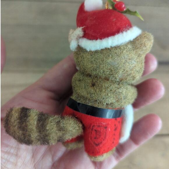 Vtg Flocked Fur 'Britches' Raccoon Critter Sitter Santa Hat Christmas Ornament - Picture 3 of 10
